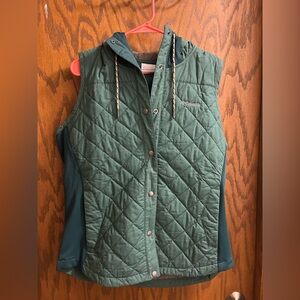 Columbia Women's Forest Green Quilted Vest